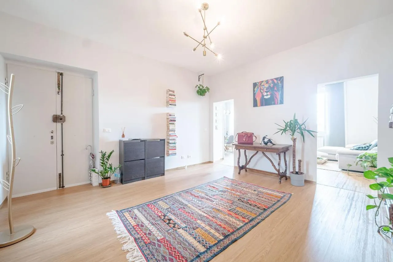Bright Apartment A Few Steps From Via Garibaldi ジェノヴァ イタリア